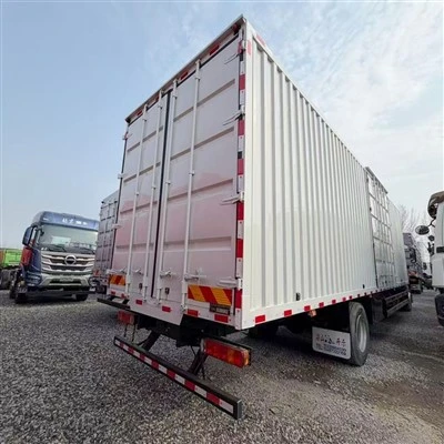 Adain-yn agor Box Truck